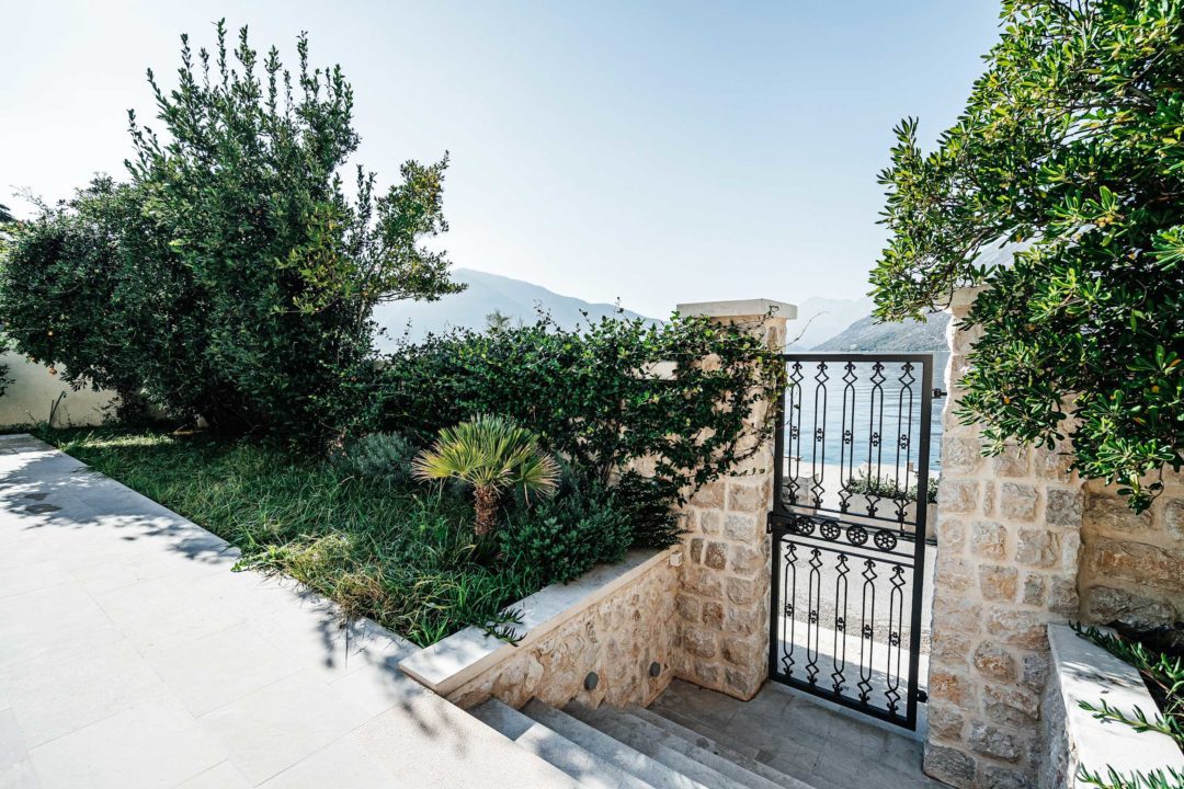 Montenegro – Villa Shah Ljuta 13